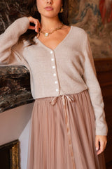 Cardigan "Mila" in Taupe mit Perlmuttknöpfen - Choklate Paris
