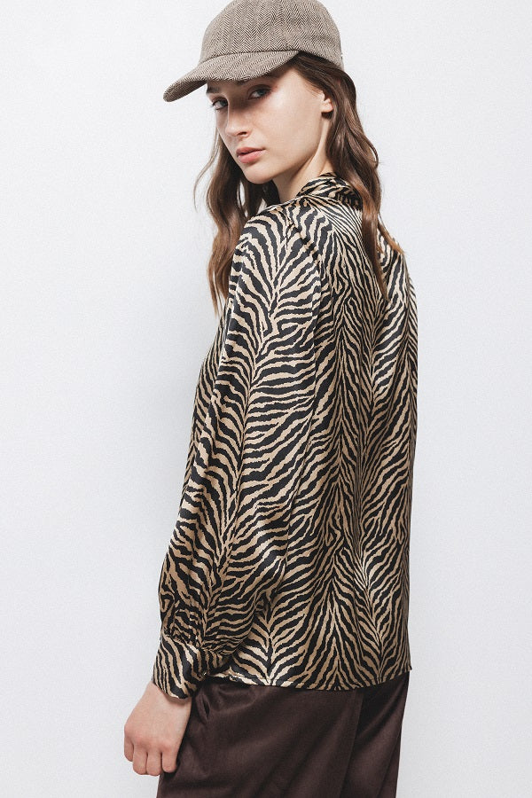 Lanidor Bluse mit Zebramuster & V-Ausschnitt - Schluppe  - Camel - Schwarz