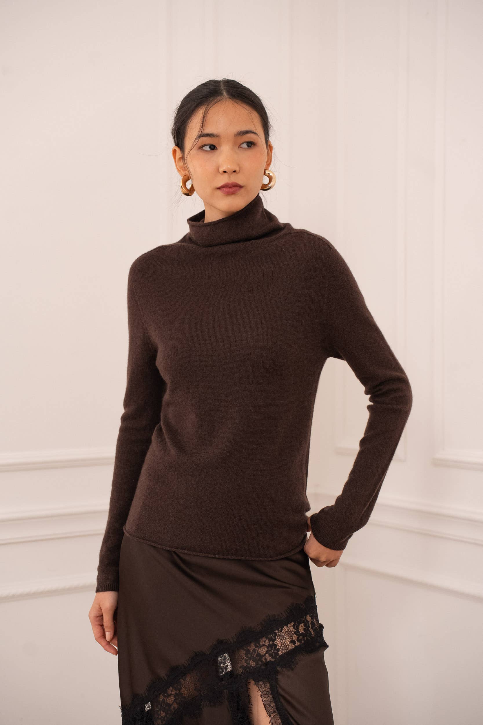 Choklate Paris - Rollkragenpullover in Schokobraun aus einem Wollmix mit Kaschmir