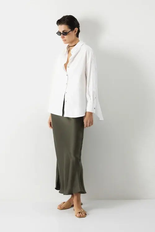 Lanidor - Lässige Hemdbluse mit Knopfdetail auf der Rückseite - weiß