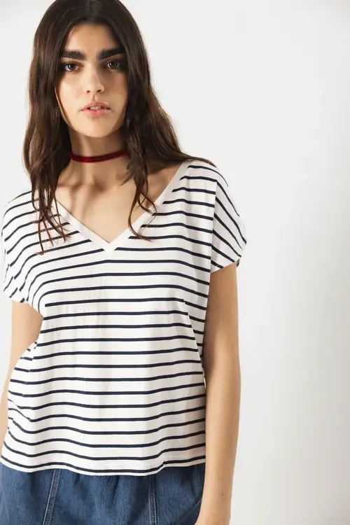 Lanidor T-Shirt mit V-Ausschnitt & gerafften Ärmeln - Streifenlook aus 100% Baumwolle