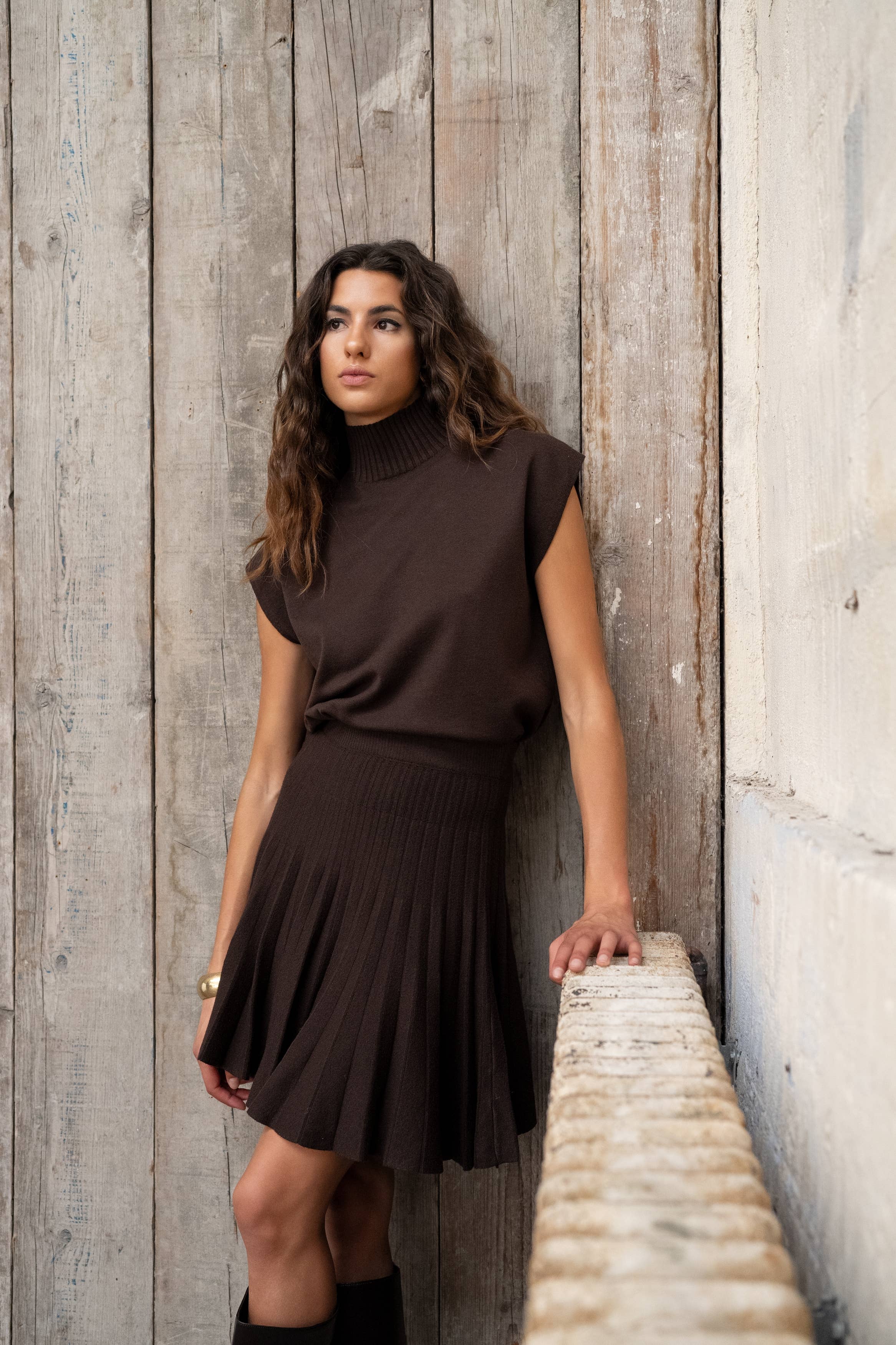 Lulumary kurzer plissierter Strickrock in Trapezform Kaffeebraun