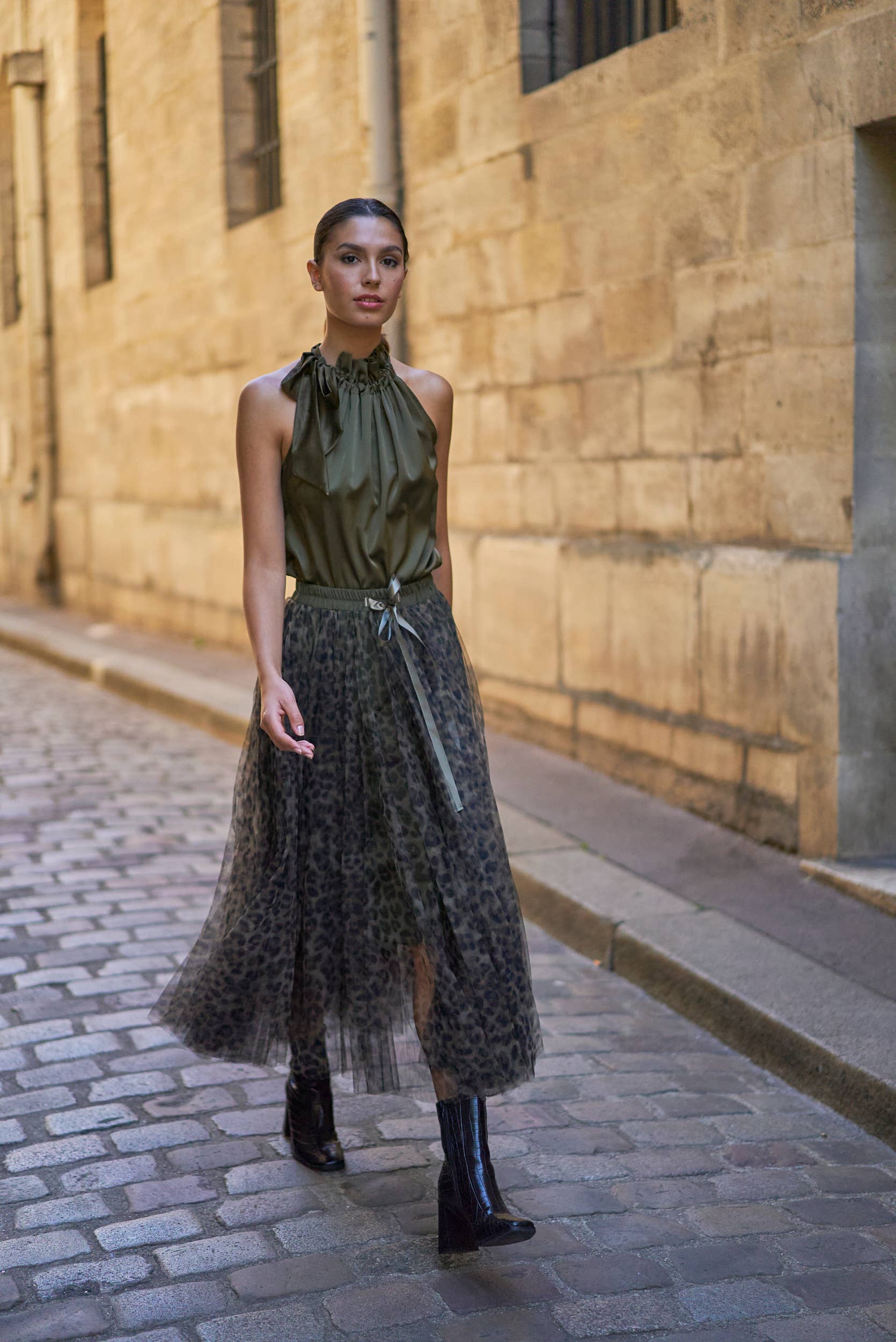 Choklate Paris - Tüllrock mit Leo-Muster in Olive/Schwarz