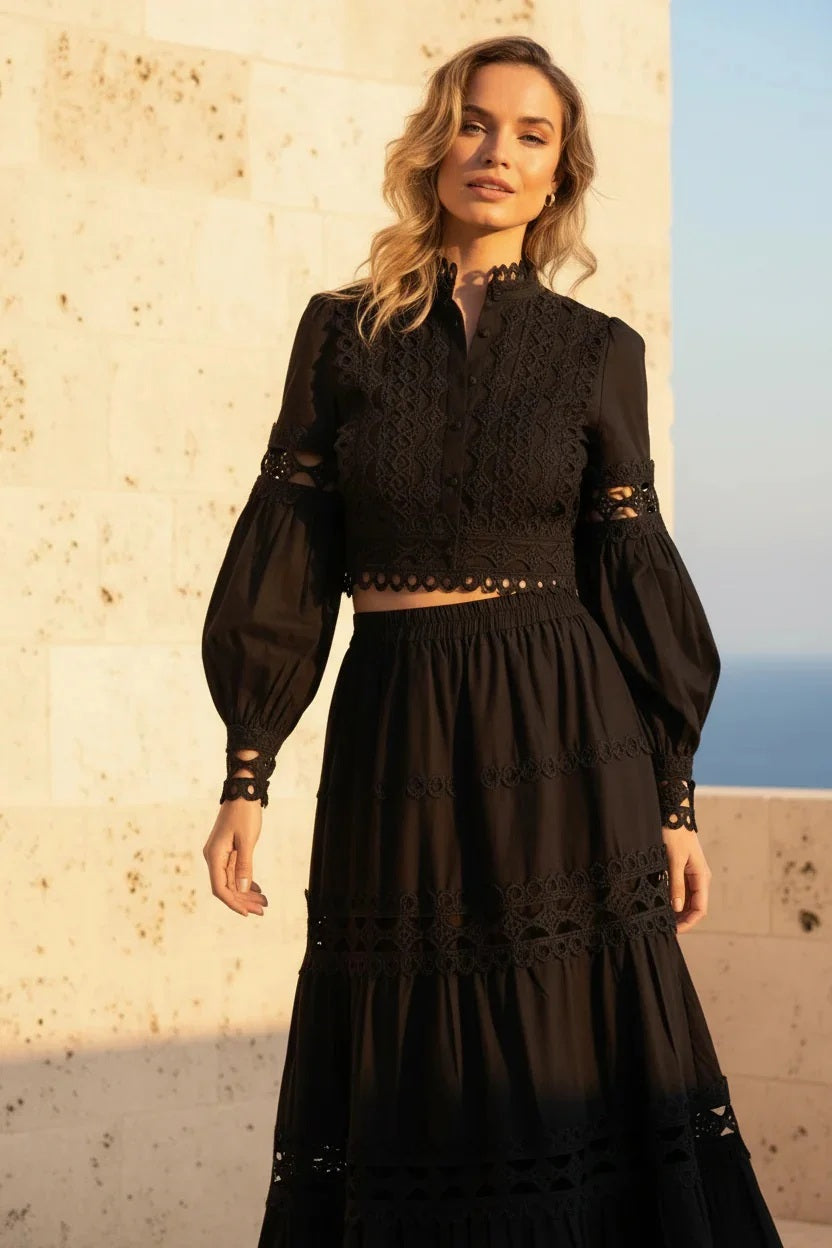 Choklate Paris Cropped-Bluse „Ellie“ Schwarz 100% Baumwolle mit Ajourspitze