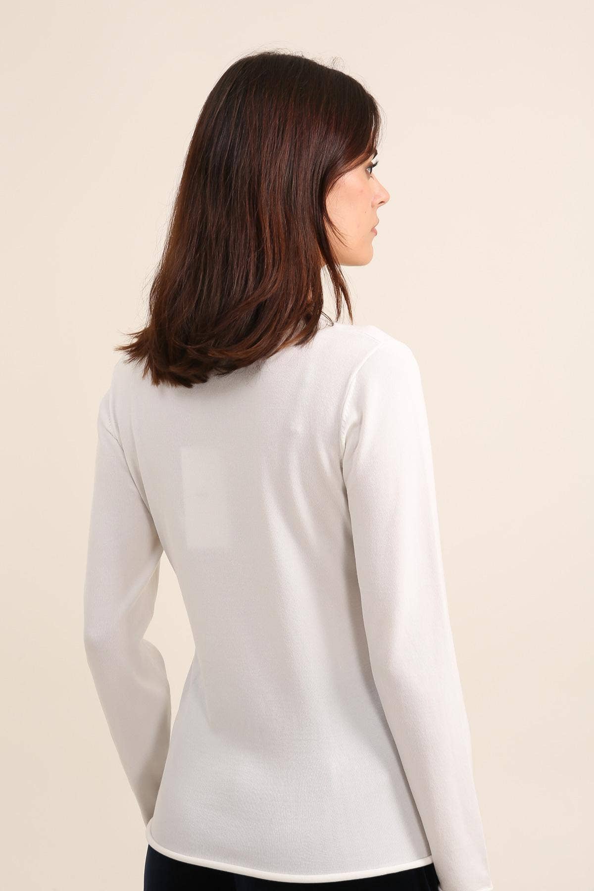 Choklate Paris feiner V-Ausschnitt Pullover aus Tencel und Lurex Creme
