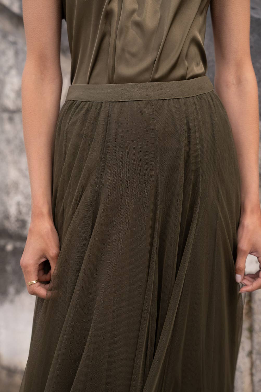 Choklate Paris - Tüllrock Ambre in Khaki – Slim-Fit Tüllrock