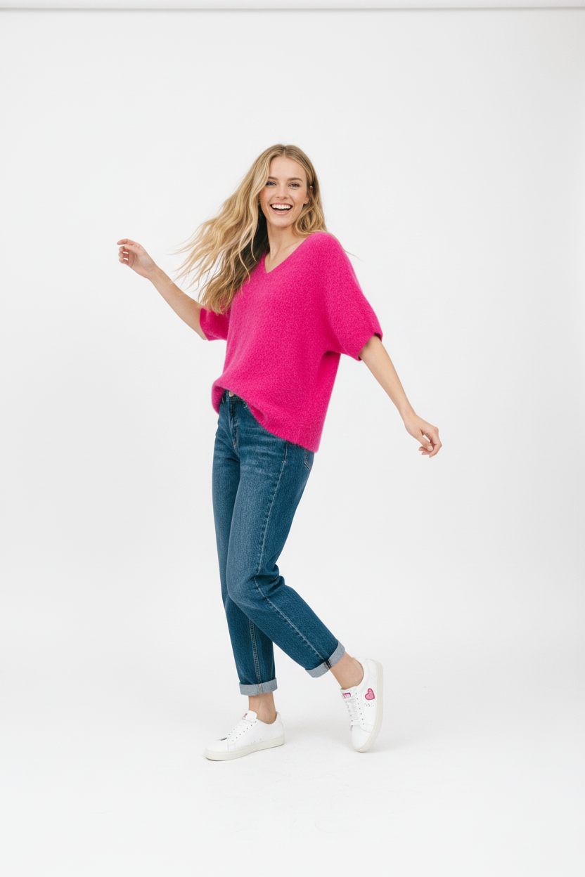 Julia Paris Pullover Styling mit Jeans und Sneakers