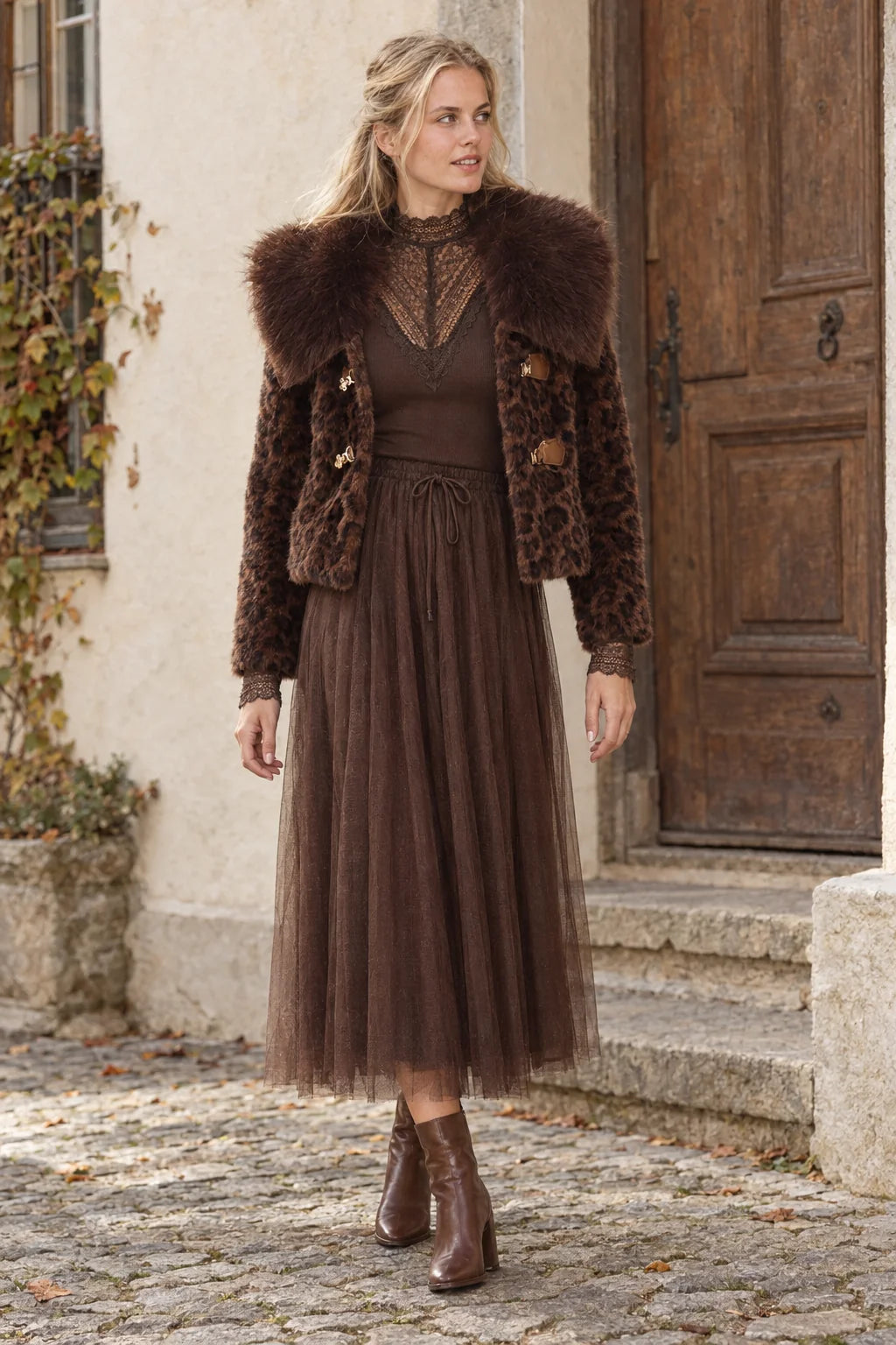 Giovanni Paris Kunstfelljacke „Lydia“ Dunkler Leopard mit großem Kragen