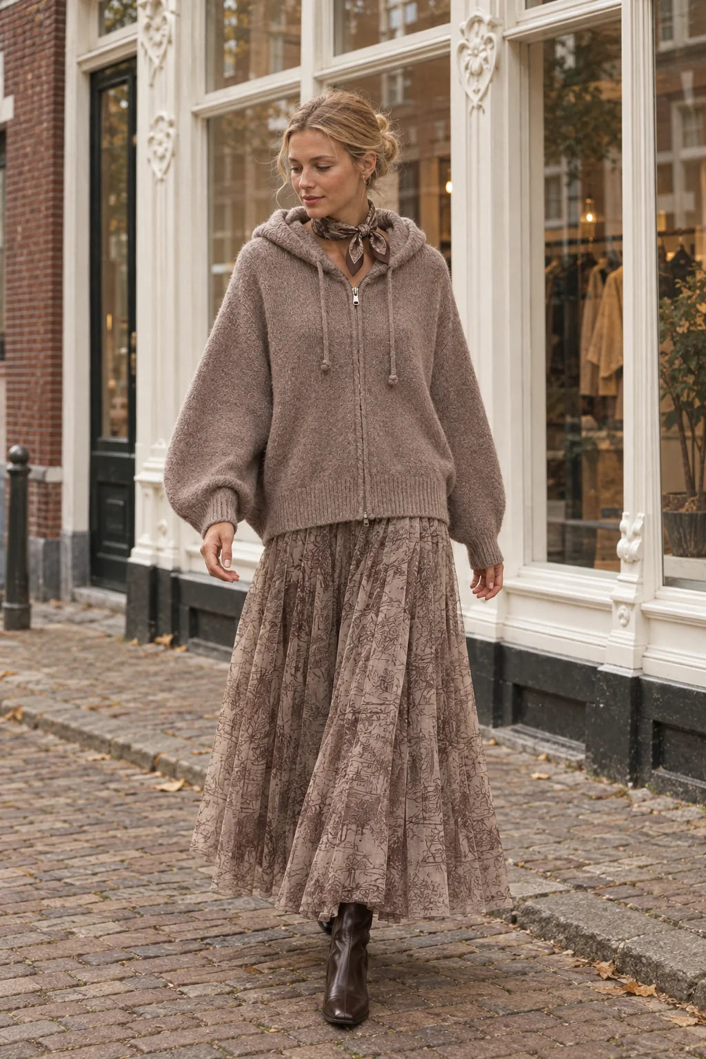 Tamba Kapuzen-Strickjacke mit Fledermausärmeln Shipwreck-Taupe