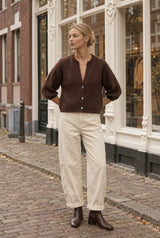 TAMBA flauschiger Strickcardigan mit V-Ausschnitt Espresso-Braun