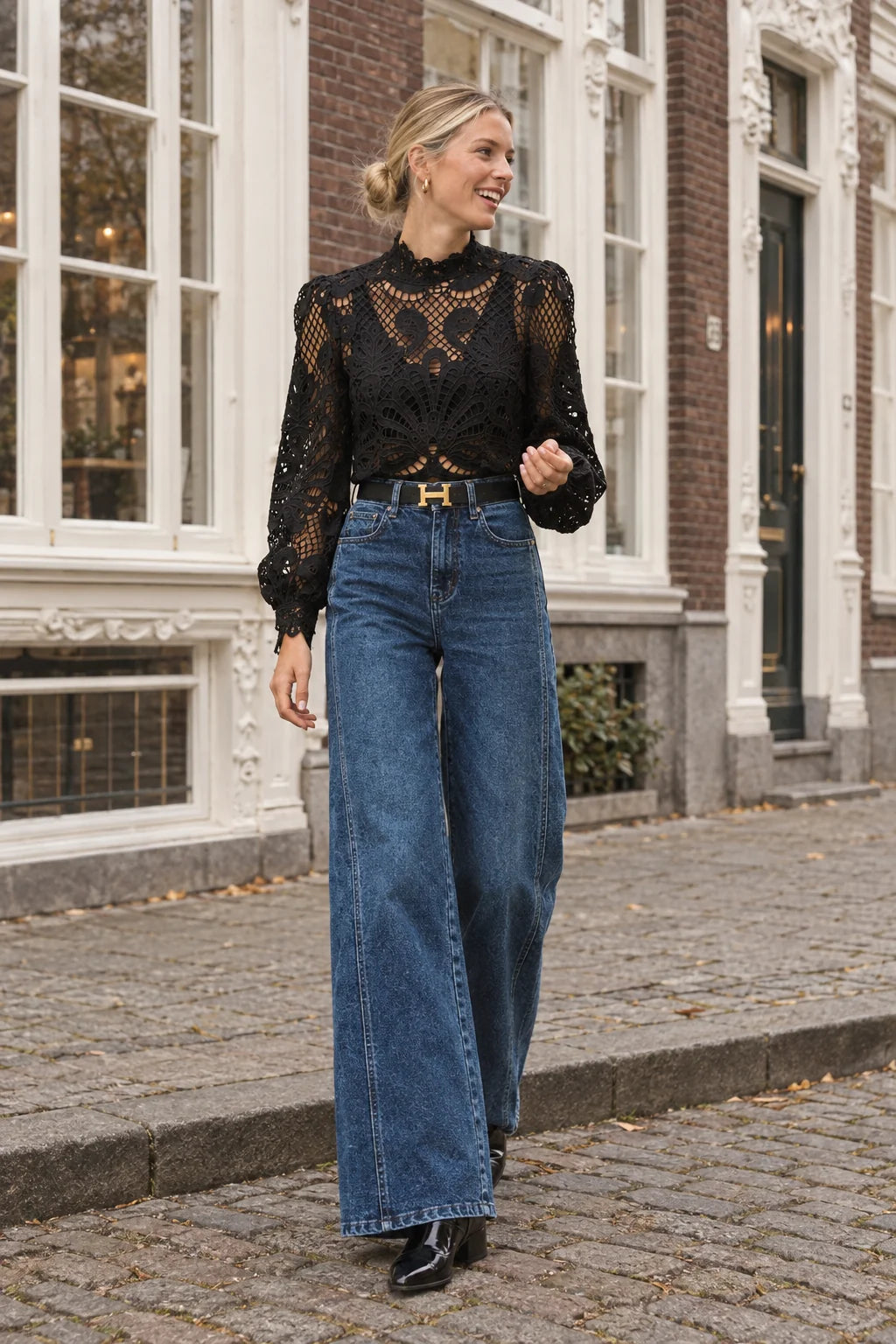 Choklate Paris Bluse Penelope aus Guipure-Spitze Schwarz