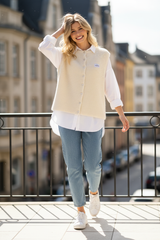 Strickweste Produktbild dynamisch