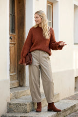 TAMBA Kid-Mohair-Pullover mit Volantärmeln in Rostbraun