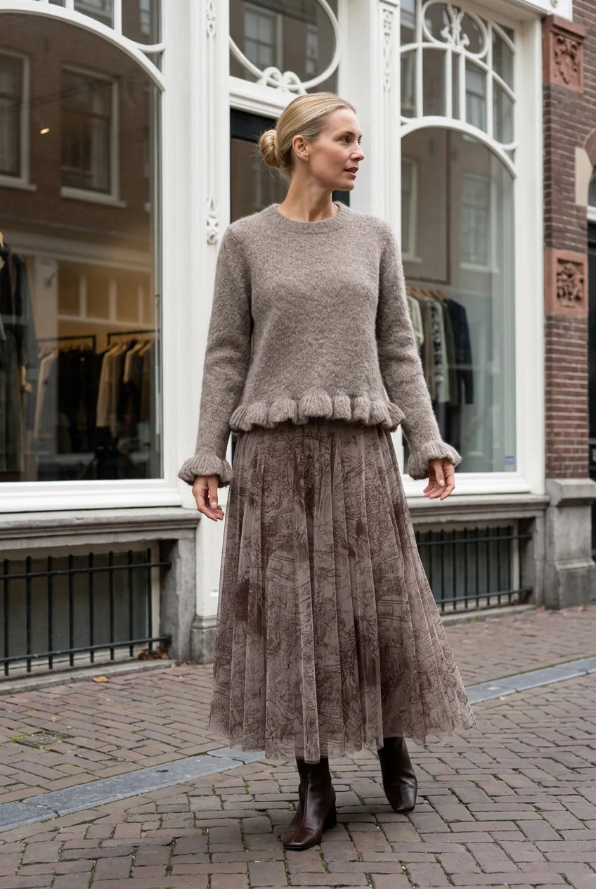 Audrey Paris Strickpullover mit Rüschen in Taupe