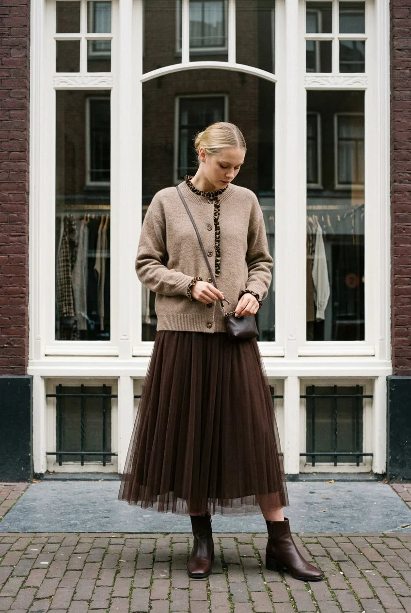 Audrey Paris by Afinity Cardigan mit Leopardenrüschen in Taupe