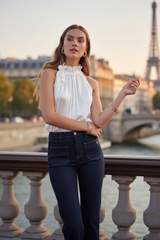 Weißes Satin Top Elisabeth mit Jeans Paris Brut auf Pariser Brücke