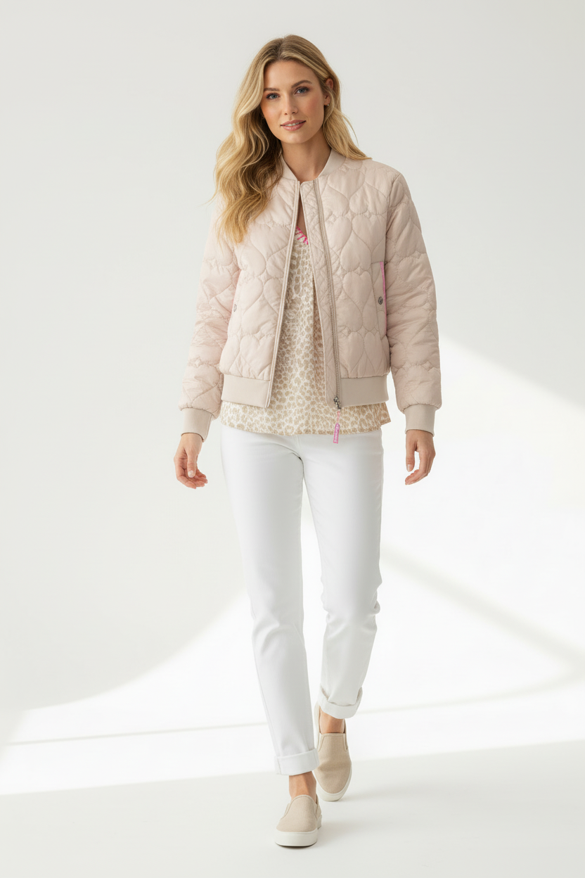 Zwillingsherz Bluse Wilder Leo mit Bomberjacke Be Happy - Komplettes Styling