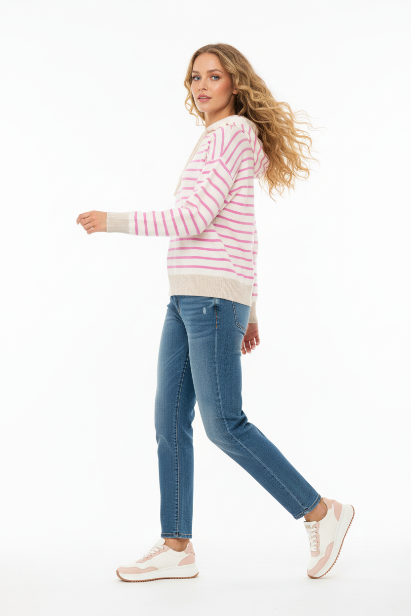 Zwillingsherz Kaschmir Hoodie seitliche dynamische Pose