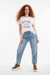 Zwillingsherz Wild Heart T-Shirt mit cleaner Baggy Jeans